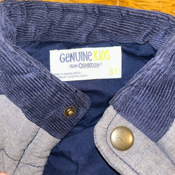 Genuine kids Oshkosh Vest 🐻 - Picture 5 of 7
